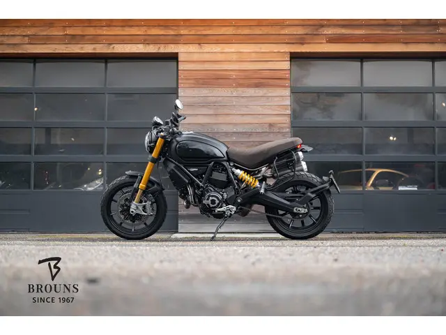 Ducati Scrambler 1100 Sport Pro 2022 Benzine 2