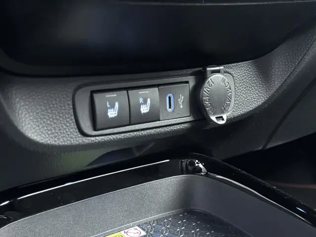 Toyota Aygo X 1.0 VVT-i MT Premium 2024 Benzine 24