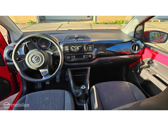 Volkswagen up! 1.0 BMT up! beats 2016 Benzine 13