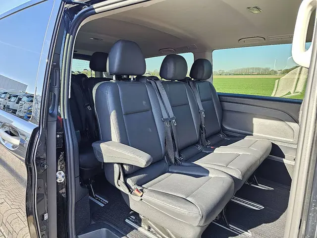 Mercedes-Benz Vito 114 2023 Diesel 15