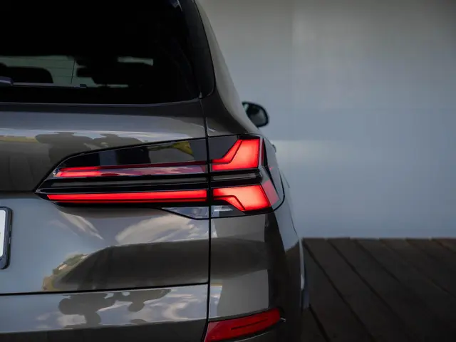 BMW X5 xDrive50e 2024 Hybride Benzine 28