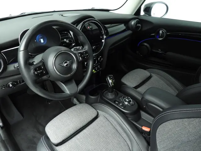 MINI Electric 3-deurs SE 2022 Elektrisch 7