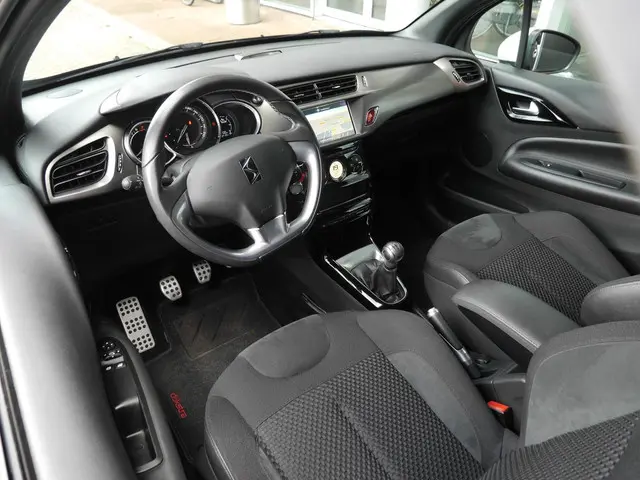 DS DS 3 1.2 PureTech So Chic 2017 Benzine 8