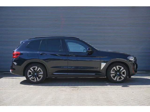 BMW iX3 High Executive 2021 Elektrisch 4
