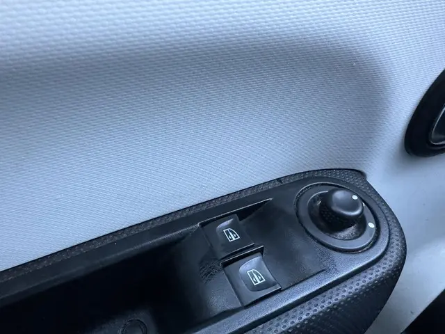 Renault Twingo 1.0 SCe Expression 2014 Benzine 14