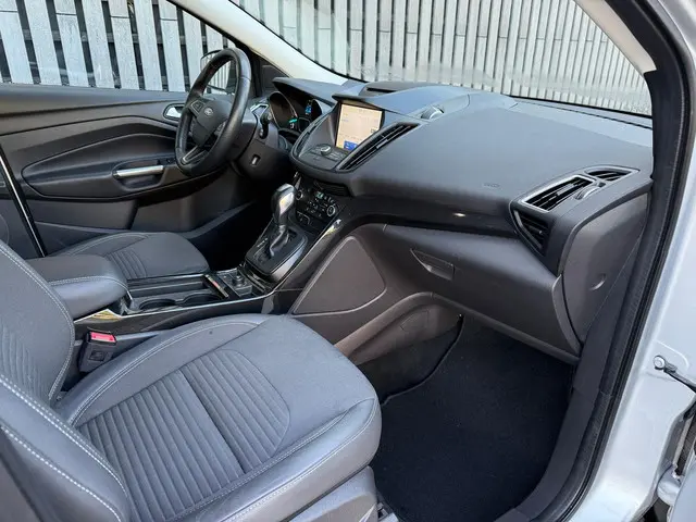 Ford Kuga 1.5 Titanium - Automaat 2019 Benzine 8