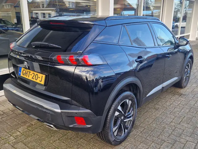 Peugeot 2008 1.2T 130pk Allure Pack 2022 Benzine 5