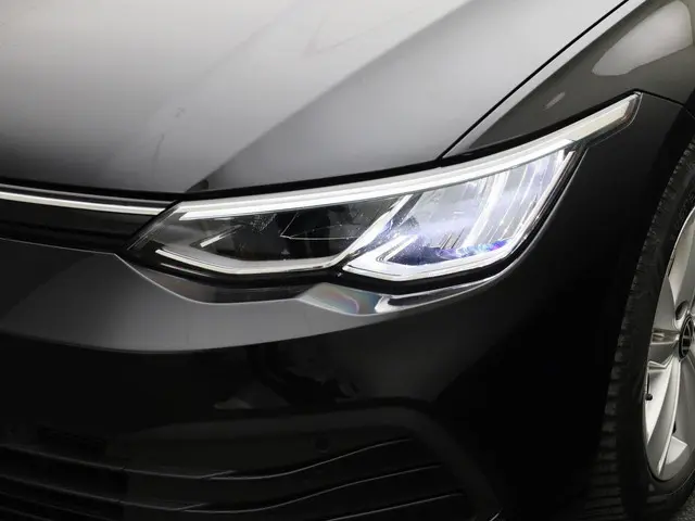 Volkswagen Golf 1.0TSI/110PK Life 2023 Benzine 13