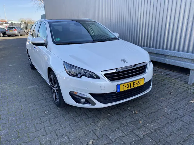 Peugeot 308 SW 1.2 e-THP Première 2014 Benzine 14