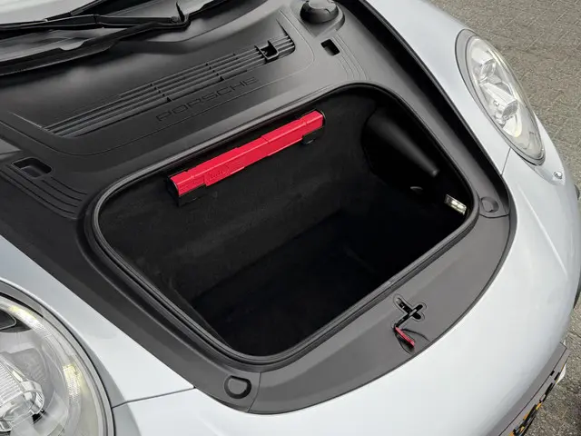 Porsche 911 Cabrio 3.8 Turbo Cabrio 2016 Benzine 21