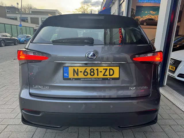 Lexus NX 300h AWD Business Line 2016 Hybride Benzine 7