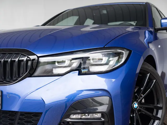 BMW 3 Serie Sedan 320i 2020 Benzine 13