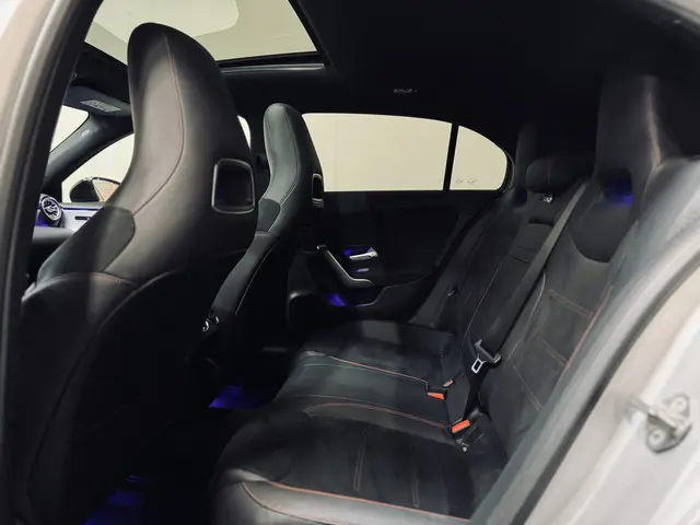 Mercedes-Benz A-Klasse 200 AMG Night 2019 Benzine 5