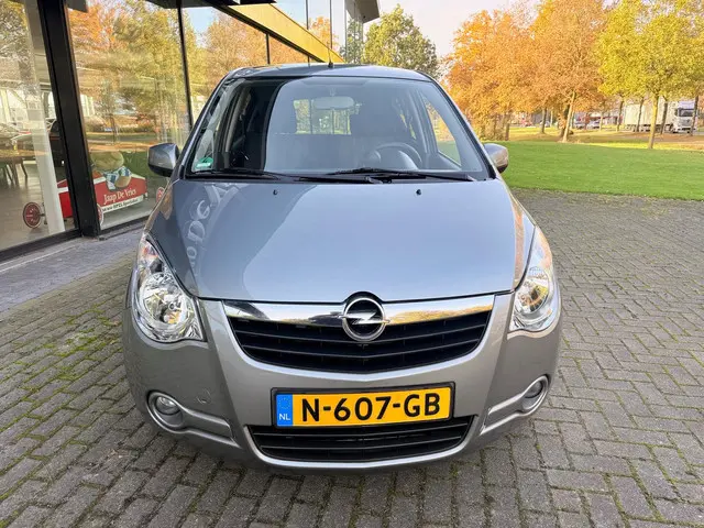 Opel Agila 1.2 Edition STYLE 2013 Benzine 14