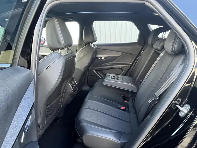 Peugeot 3008 1.6 PureTech GT Line 2020 Benzine 24