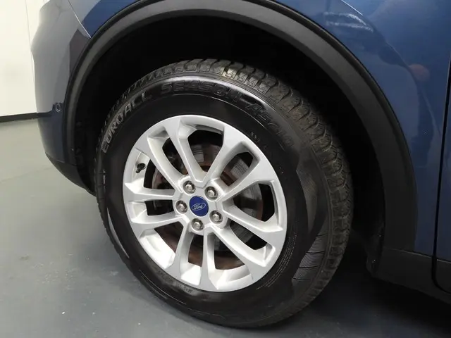 Ford Kuga 2.5 PHEV Plug-In Titanium 2021 Hybride Benzine 42