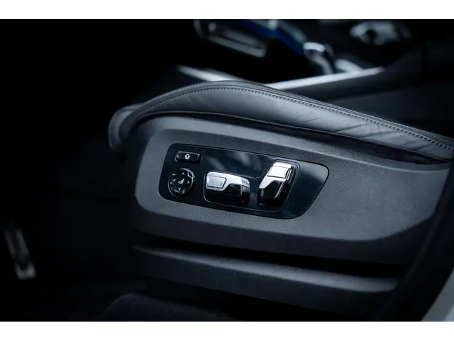 BMW X5 xDrive45e High Executive 2022 Hybride Benzine 36
