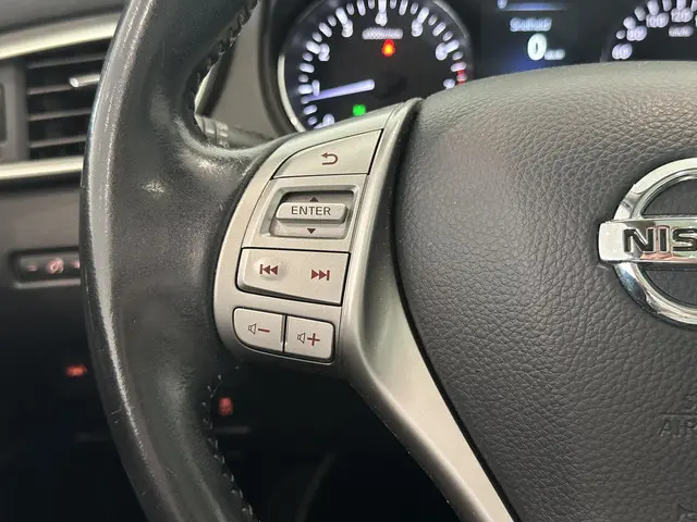 Nissan QASHQAI 1.2 N-Connecta 2017 Benzine 18