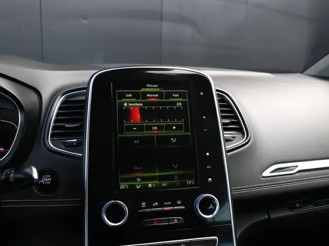 Renault Grand Scénic 1.2 TCe Bose 2017 Benzine 9