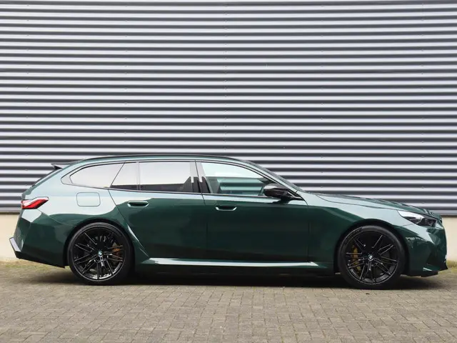 BMW M5 Touring 2025 Hybride Benzine 5