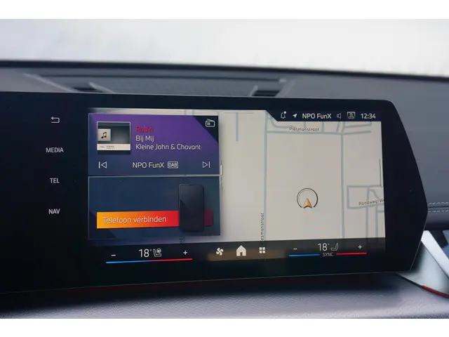 BMW X1 xDrive25e 2025 Hybride Benzine 19