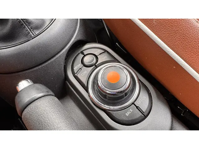 MINI Cooper Mini 1.5 60 Years Edition 2019 Benzine 18
