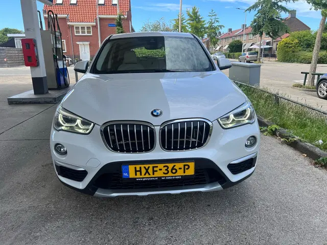 BMW X1 XDrive25i PANO,AUTOMAAT,PDC 2017 Benzine 2