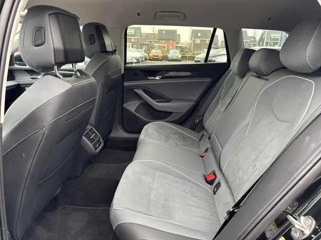 Volkswagen Passat Variant 1.5 eTSI Business 2024 Benzine 28