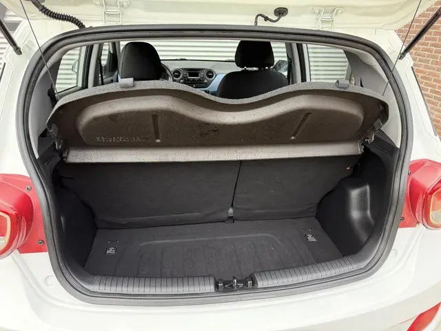 Hyundai i10 1.0i i-Motion Comfort Plus 2016 Benzine 24