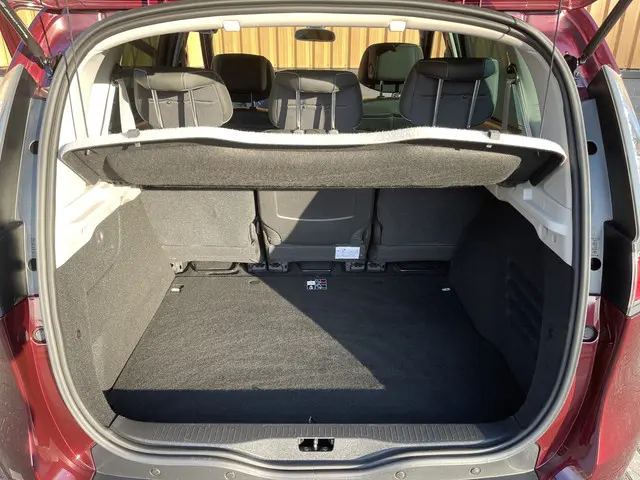 Renault Scénic 2.0 Bose 2013 Benzine 34