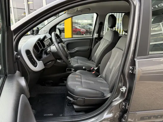 Fiat Panda 1.2 City Cross 2019 Benzine 3
