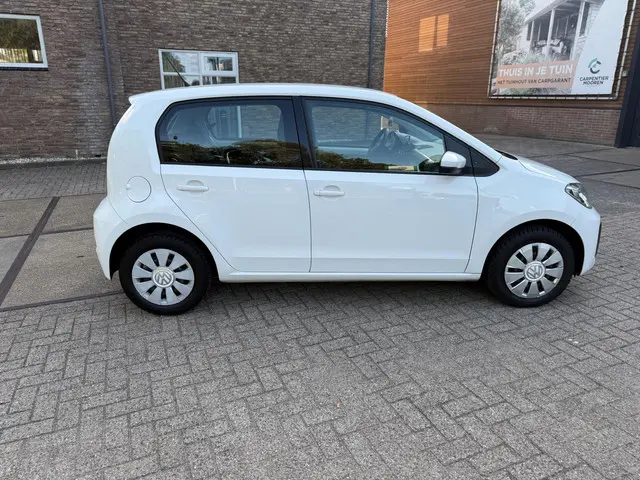 Volkswagen up! 1.0 BMT move up! 2018 Benzine 13