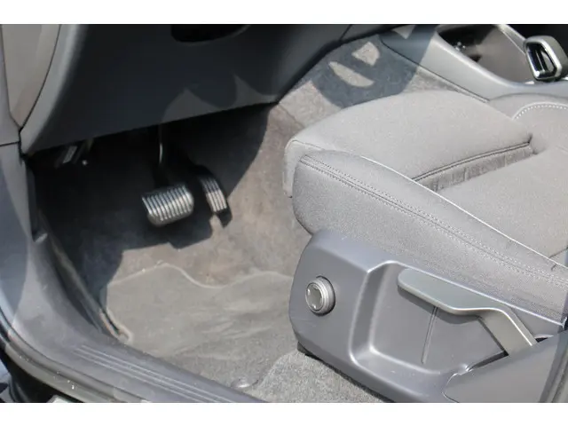 Volvo XC40 Recharge Core 70 kWh 2022 Elektrisch 8