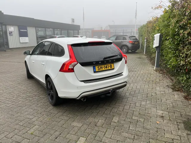 Volvo V60 2.0 D3 Ocean Race|ACC|Blis|PAS V/A| 2015 Diesel 4