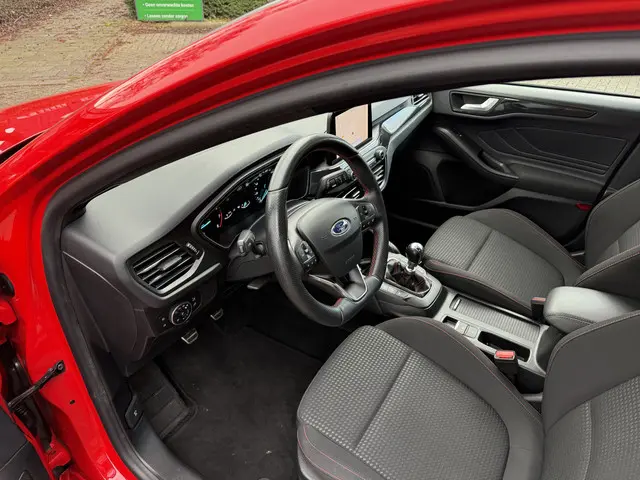 Ford Focus 1.0 EcoBoost ST Line Business 2020 Benzine 9