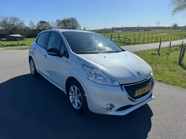 Peugeot 208 1.2 VTi Style 2014 Benzine 5