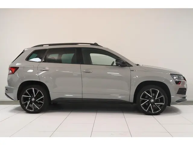 Škoda Karoq 1.5 TSI ACT Sportline Business 2021 Benzine 17