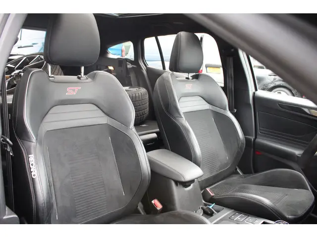 Ford Focus Wagon 2.3 EcoBoost ST-3 2021 Benzine 13