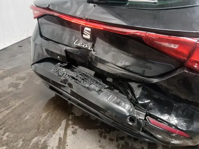 SEAT Leon 1.5 TSI FR SCHADEAUTO!! 2020 Benzine 9