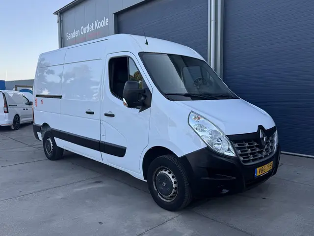Renault Master T35 2.3 dCi L2H2 2019 Diesel 9