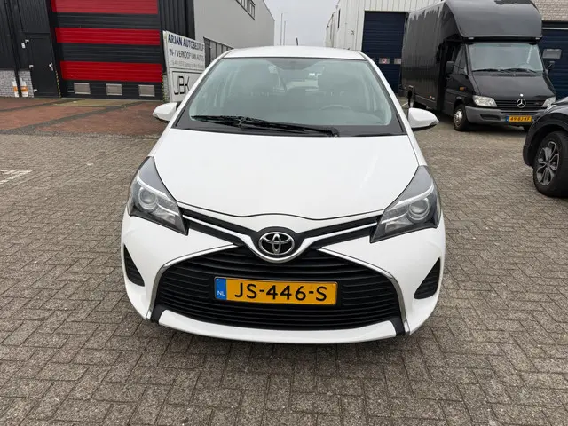 Toyota Yaris 1.0 VVT-i Aspiration 2016 Benzine