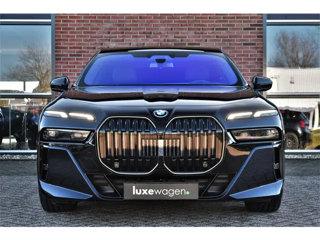 BMW 7 Serie 750e xDrive M-Sport 2025 Hybride Benzine 7