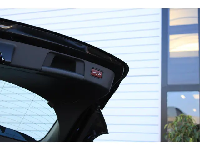 Mercedes-Benz GLA 250 AMG 2018 Benzine 36