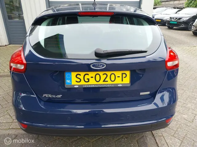 Ford Focus 1.0 Lease Edition|Navi|PDC|Cruise 2018 Benzine 4