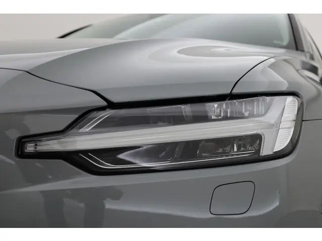 Volvo V60 T6 Recharge Plus Bright 2024 Hybride Benzine 34