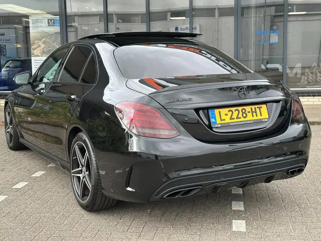 Mercedes-Benz C-Klasse AMG 43 4MATIC / PANO 2018 Benzine 16