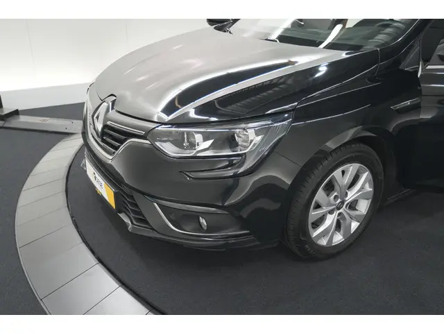Renault Mégane Estate TCe 110 Limited 2020 Benzine 17