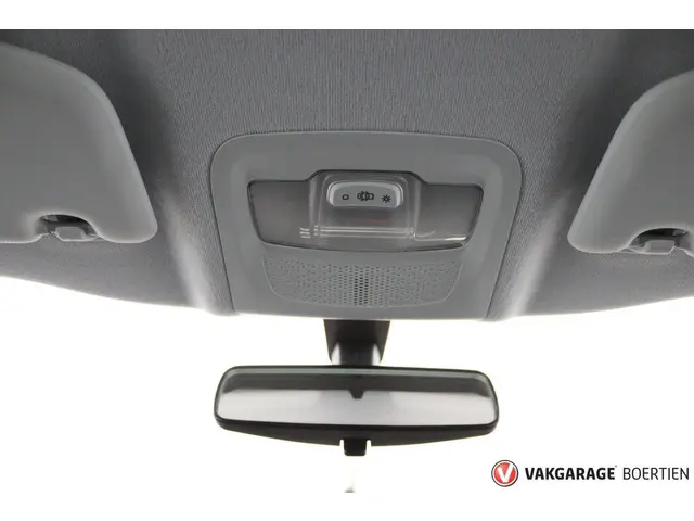 Peugeot 208 1.0 PureTech LIKE 2014 Benzine 24