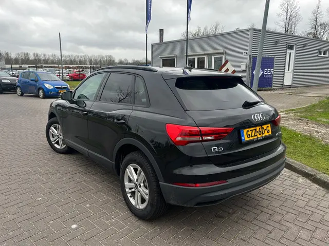 Audi Q3 45 TFSI e edition Plug-in 2024 Hybride Benzine 4