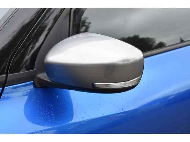 Suzuki Swift 1.0 Automaat Stijl-NLse auto 2020 Benzine 5